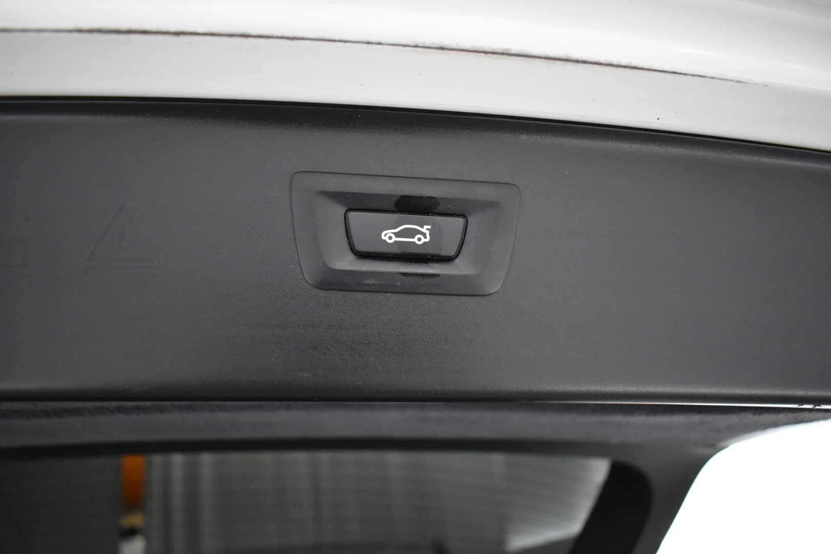 Car Image - 3172T9BsNg4KlSpvFFIU5x