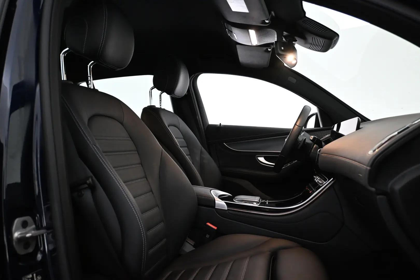 Car Image - 4i0S3fC7d43CmUmxGpiHwr