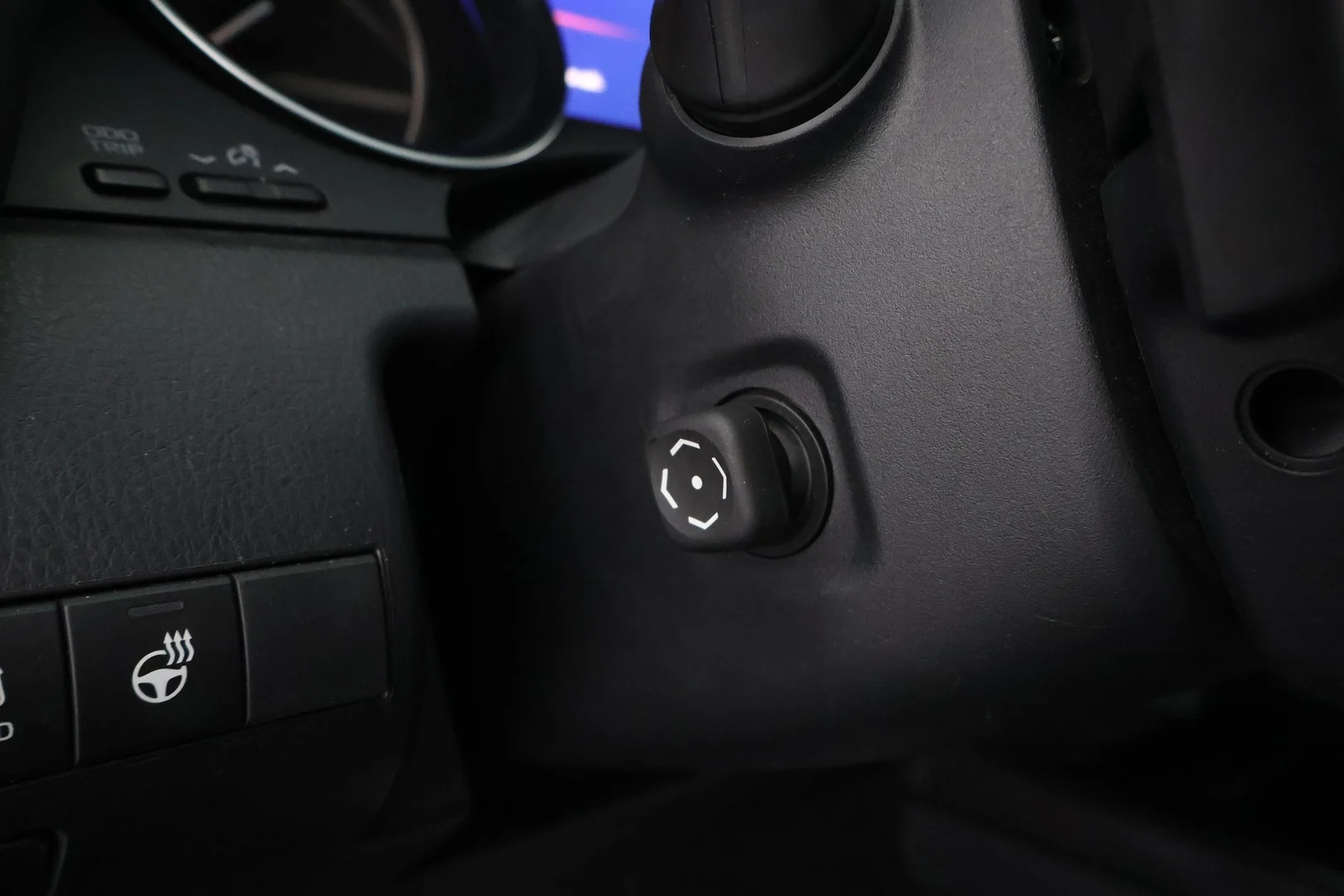 Car Image - 6AvWSdzyuTszrPgESktMIo