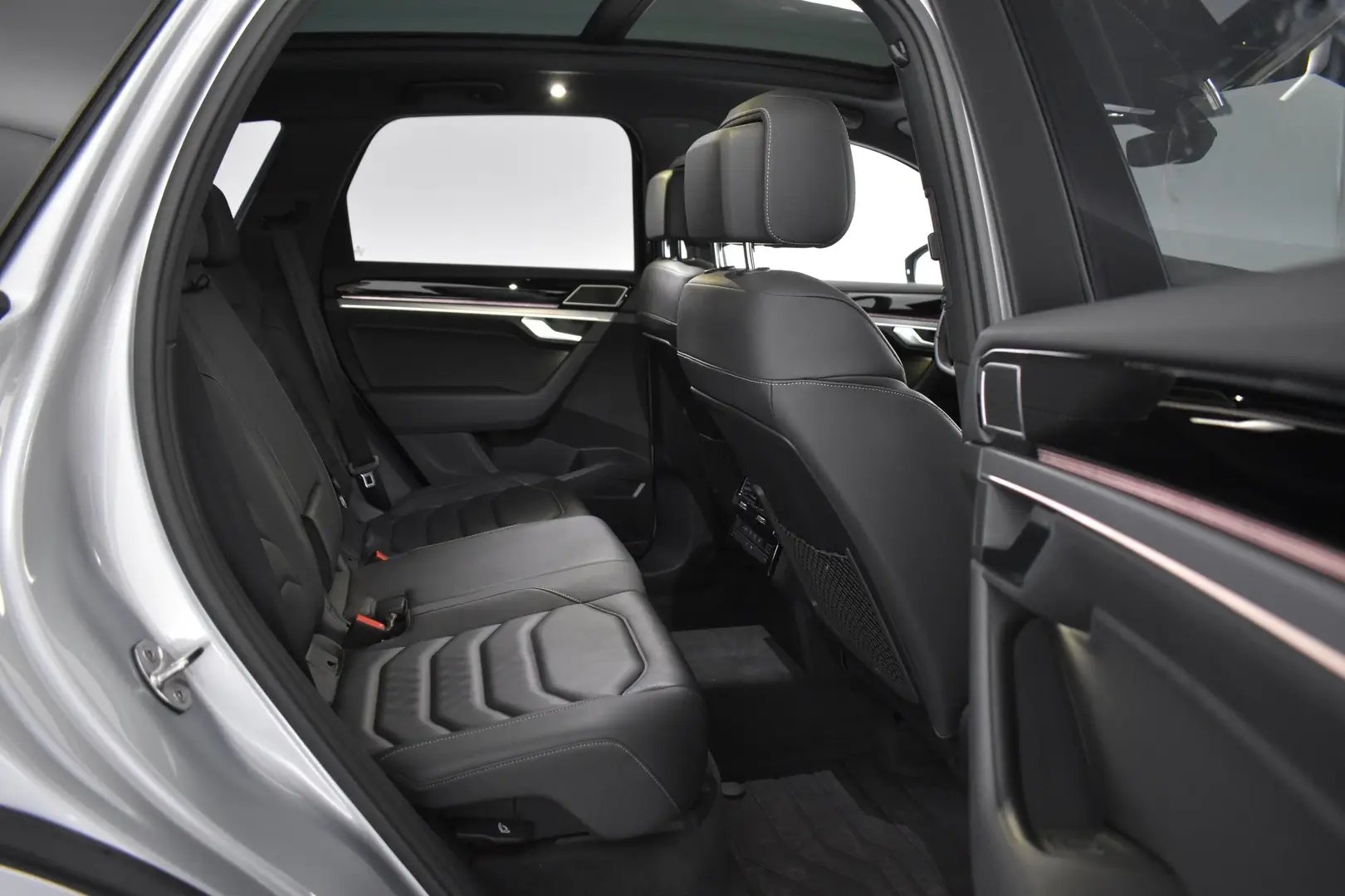 Car Image - 4FJYKhXq0bpqx6fcKmTmZw