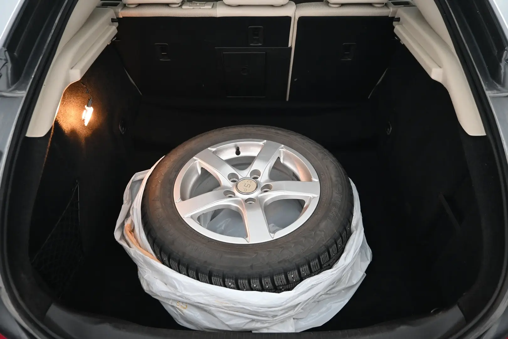 Car Image - 2IpuVD1ezPe0rUFaXTan5K