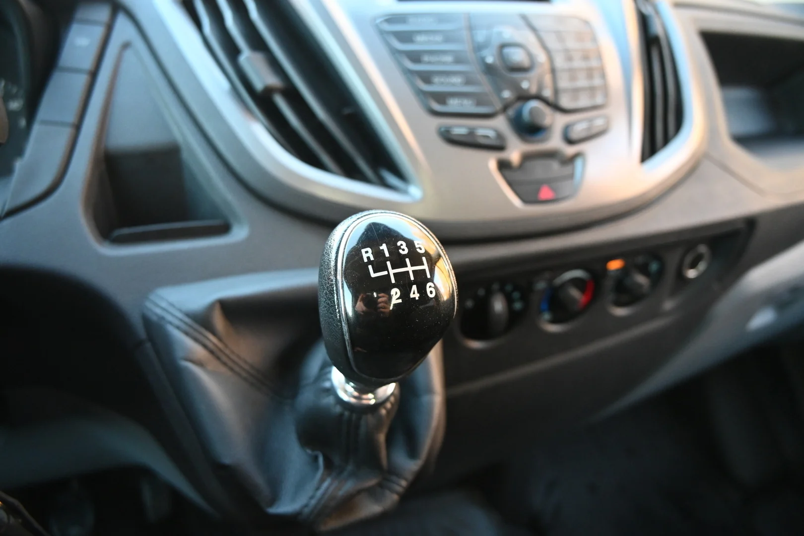 Car Image - 71YmdMi81vc3R54V2usQS