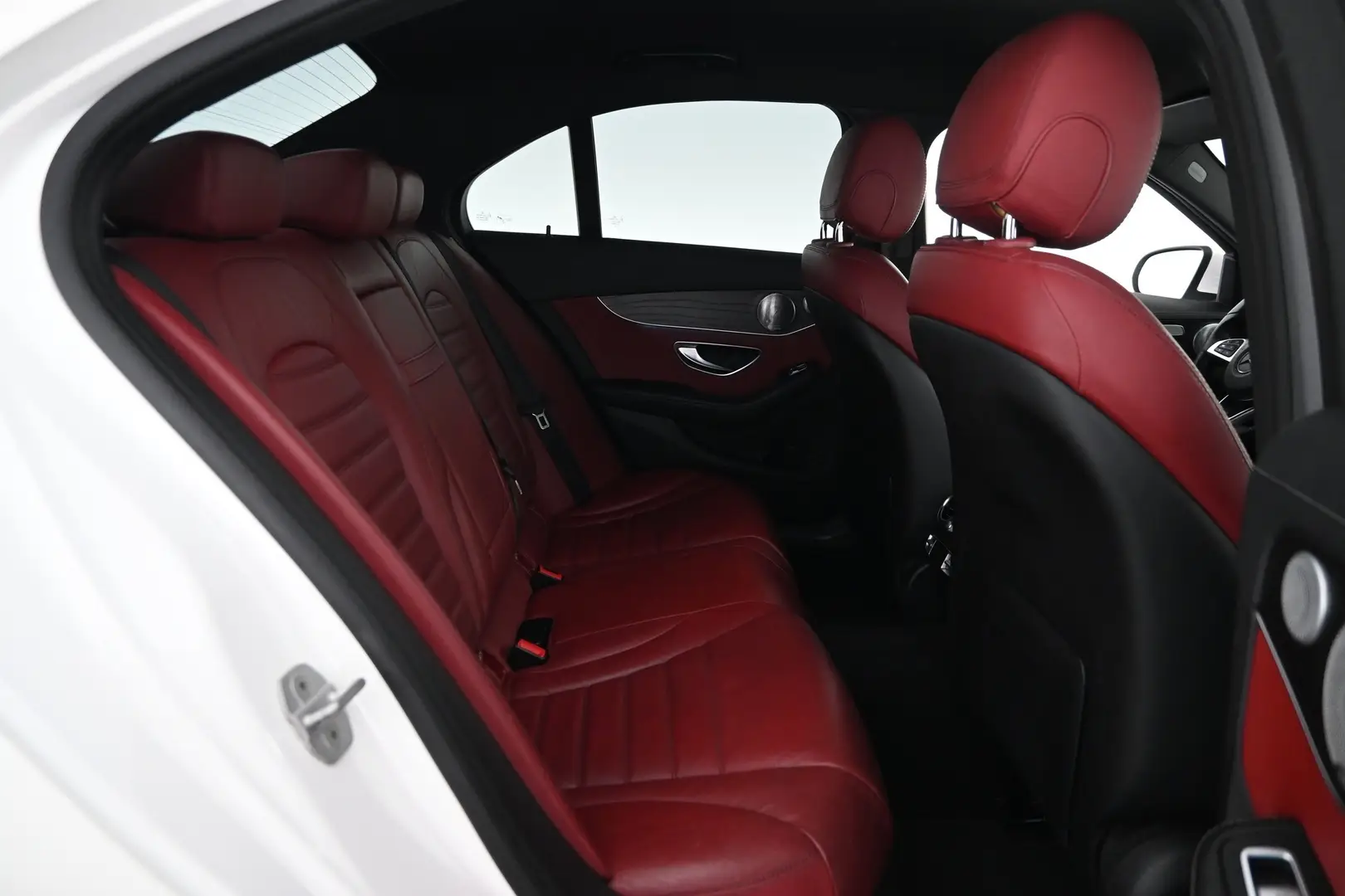 Car Image - 6stNPFrBGVQ56LjSjZcoJ6