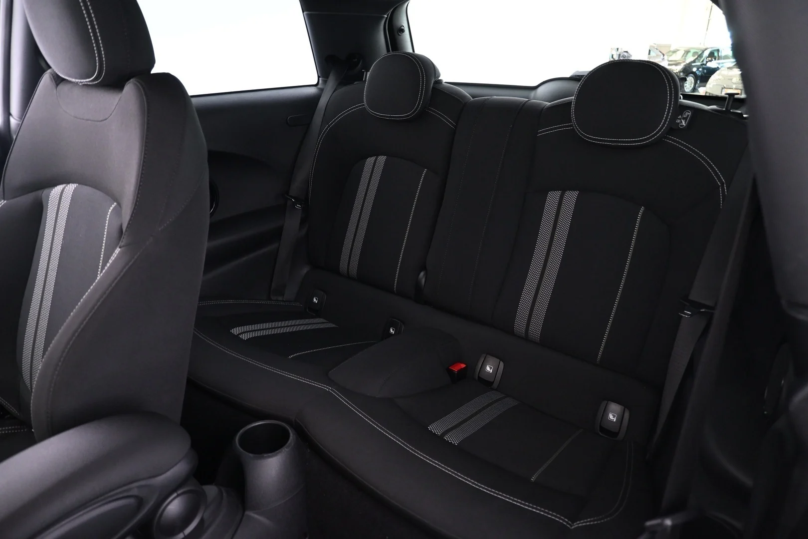 Car Image - QUfjnXCAiN4BJPRDi0fZ9