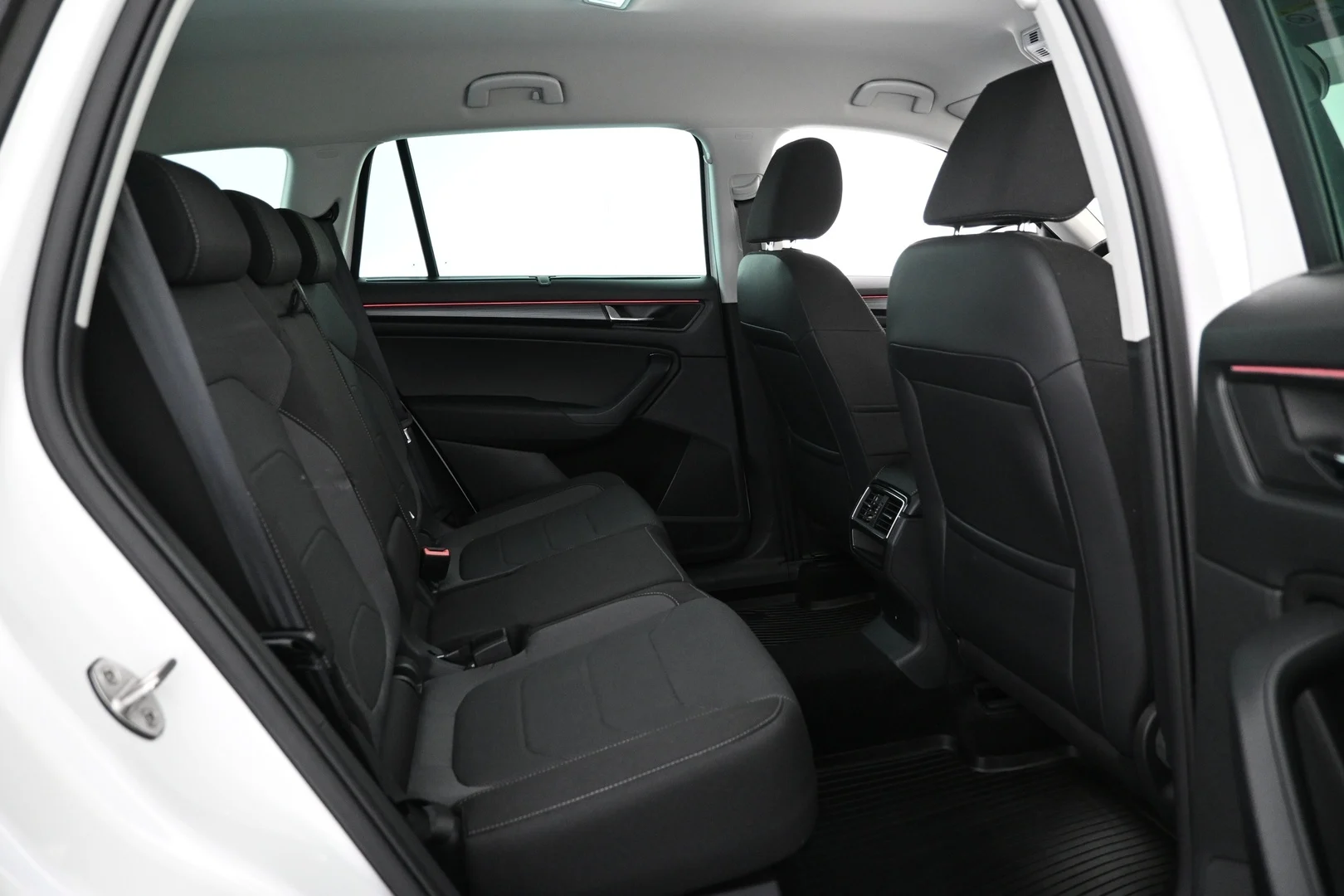 Car Image - 1uvIyXhrzgIc2SwhIRrDkF