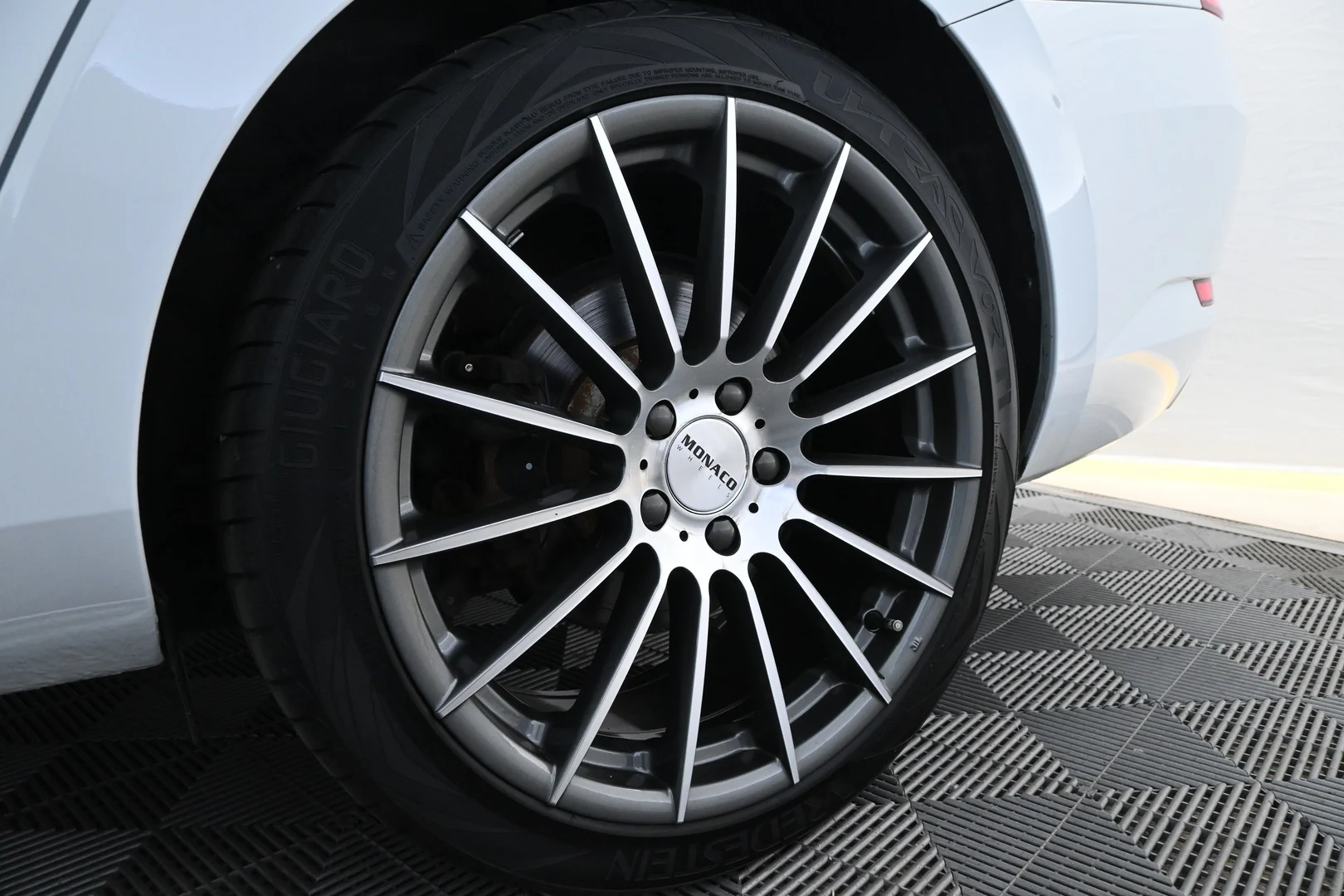 Car Image - 37uLGZlfg4mDXVQZo50t25