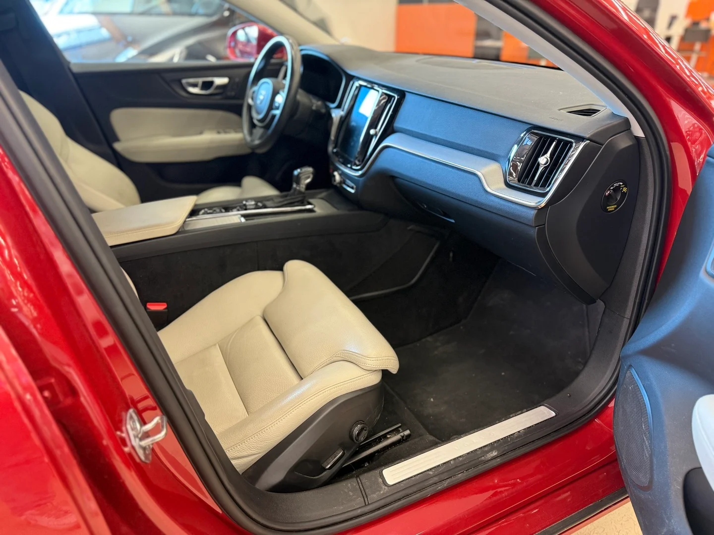 Car Image - 7uwnYC3EKn3hcnKsIVMCtR
