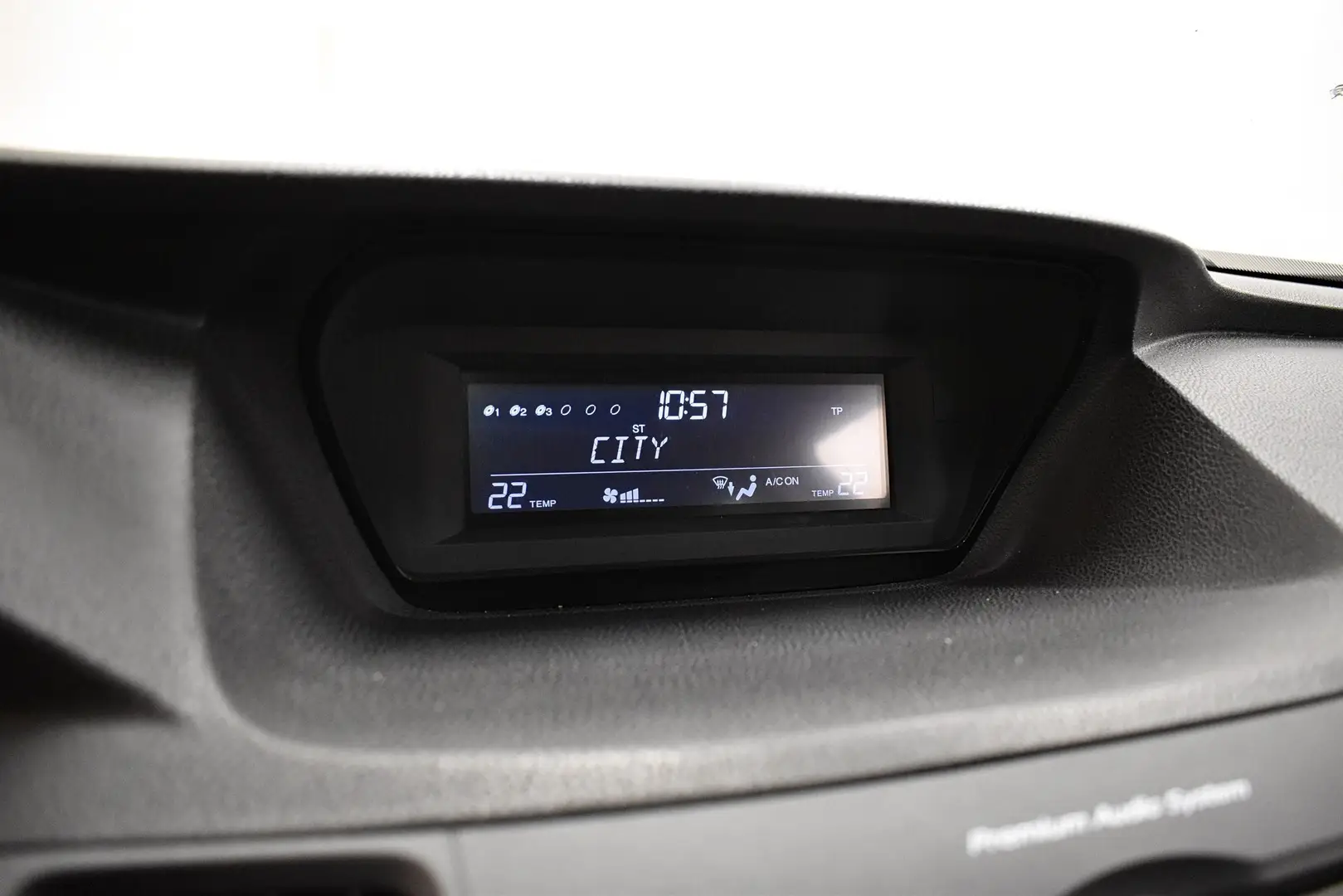 Car Image - qLJ4DGhbebpRa6HcJoZke