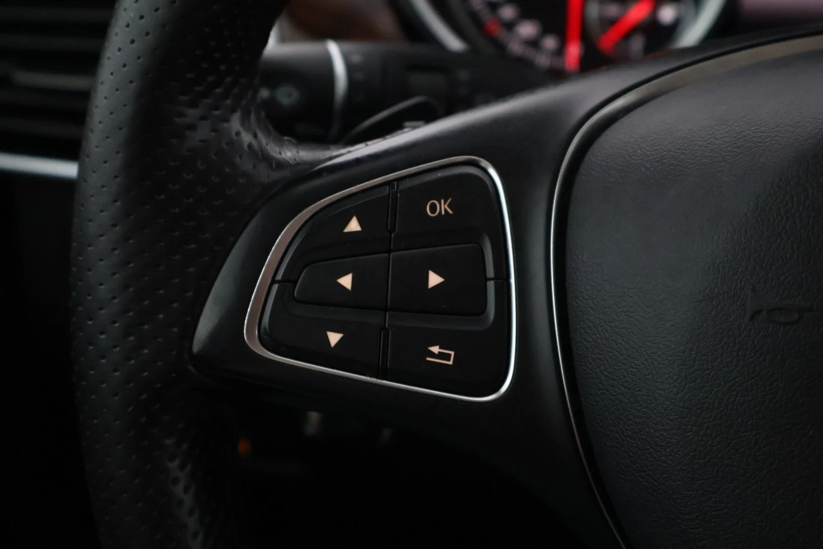Car Image - 110m0Yav2fhy5g8h7vxeAg