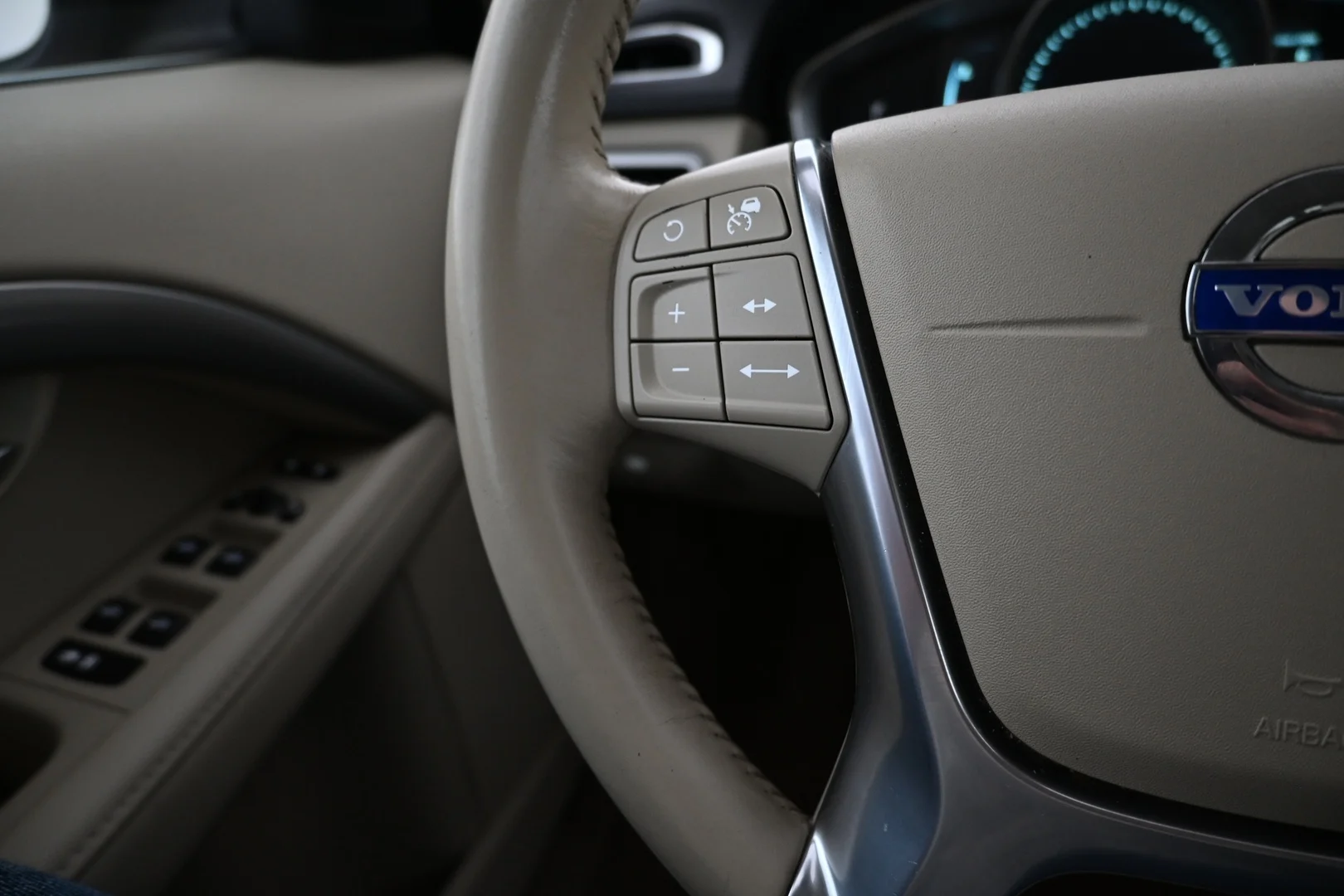 Car Image - 17kFJakzZMDg370pjiC2z4