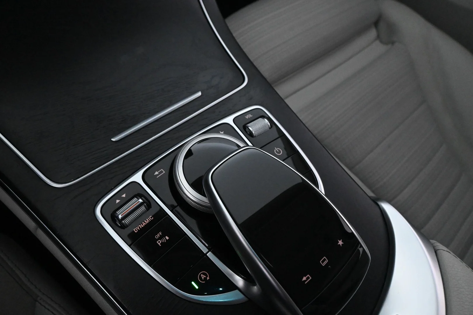 Car Image - 4aBDWfMni5MrbqRcEyZoAB