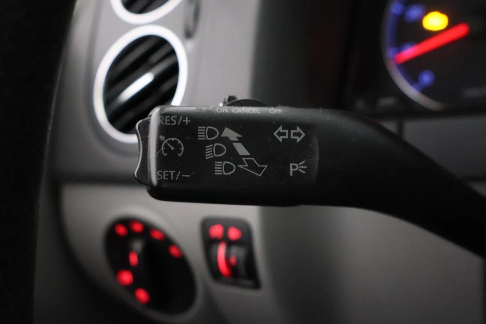 Car Image - 2YLT7kKczBwYrad9vNLVom