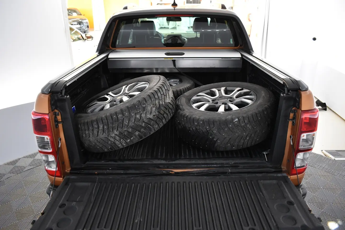 Car Image - 15Y1rravEx5bsRI7WaKeoX