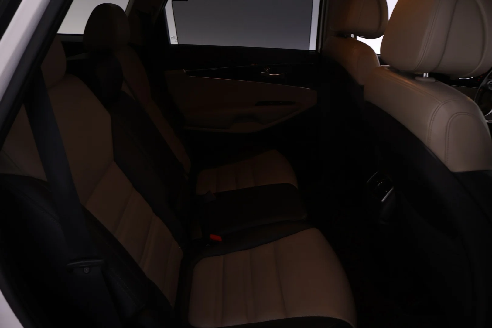 Car Image - 3yFtp4Fs87lk0HK9zECILH