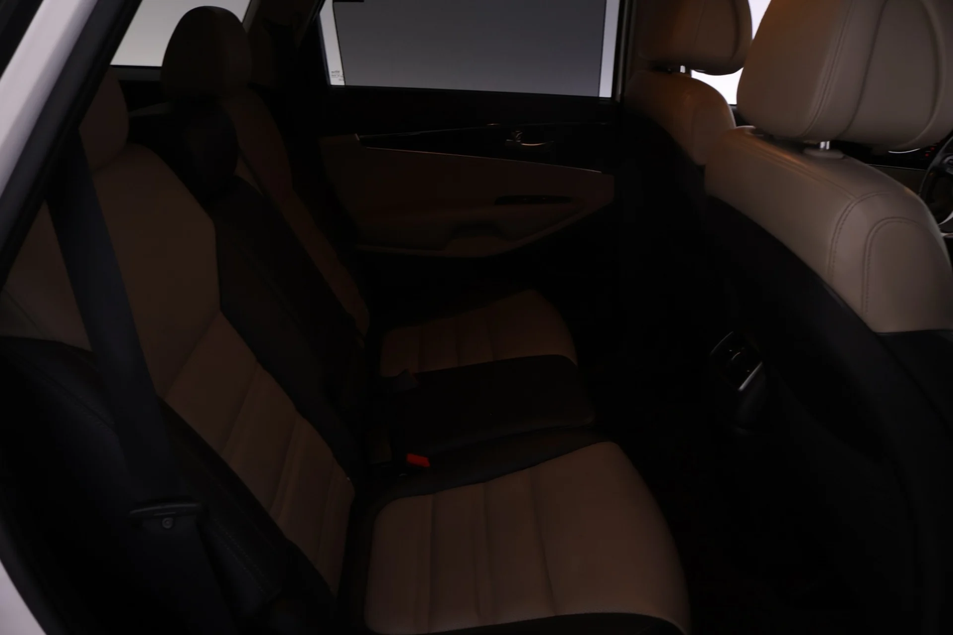 Car Image - 3yFtp4Fs87lk0HK9zECILH