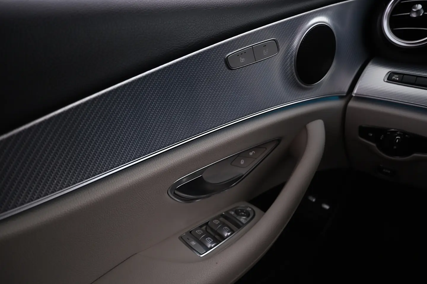 Car Image - TyTXZ7QPZHVqi9To8TksX