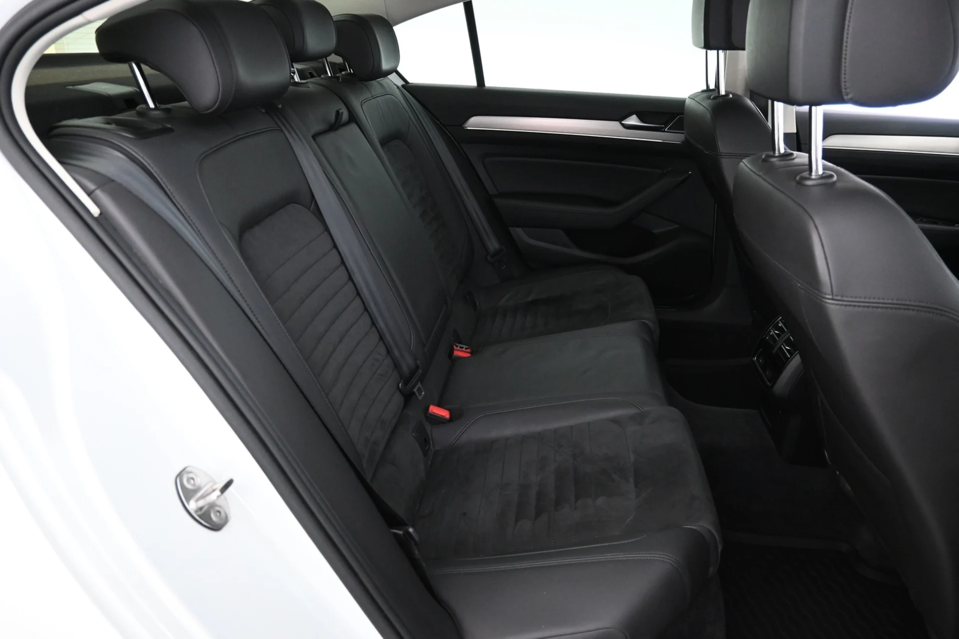 Car Image - 3sQIPFMmKCXQL4A5UK0UZ6