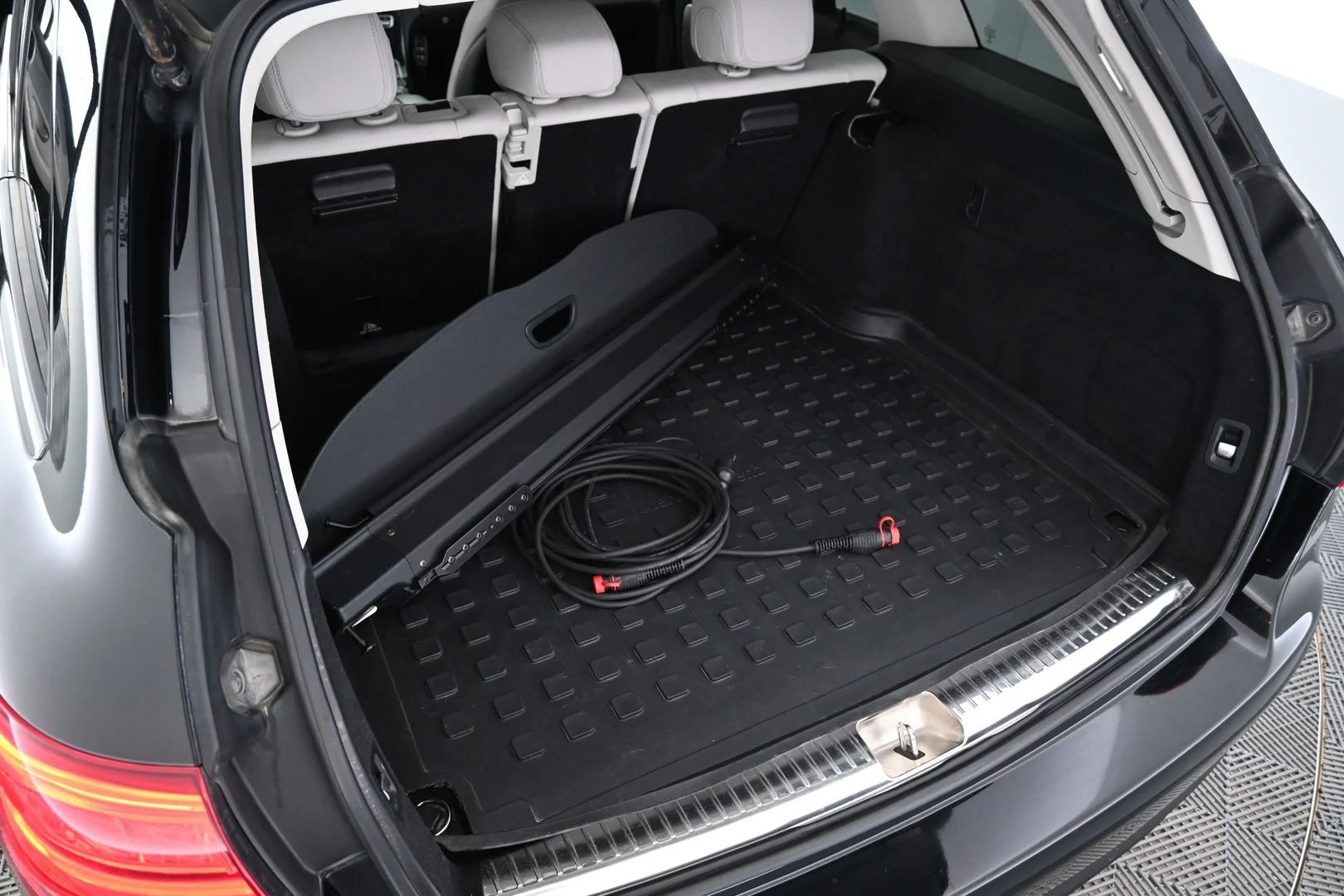 Car Image - 16x3txL7Gh68v6AJHuMkIt