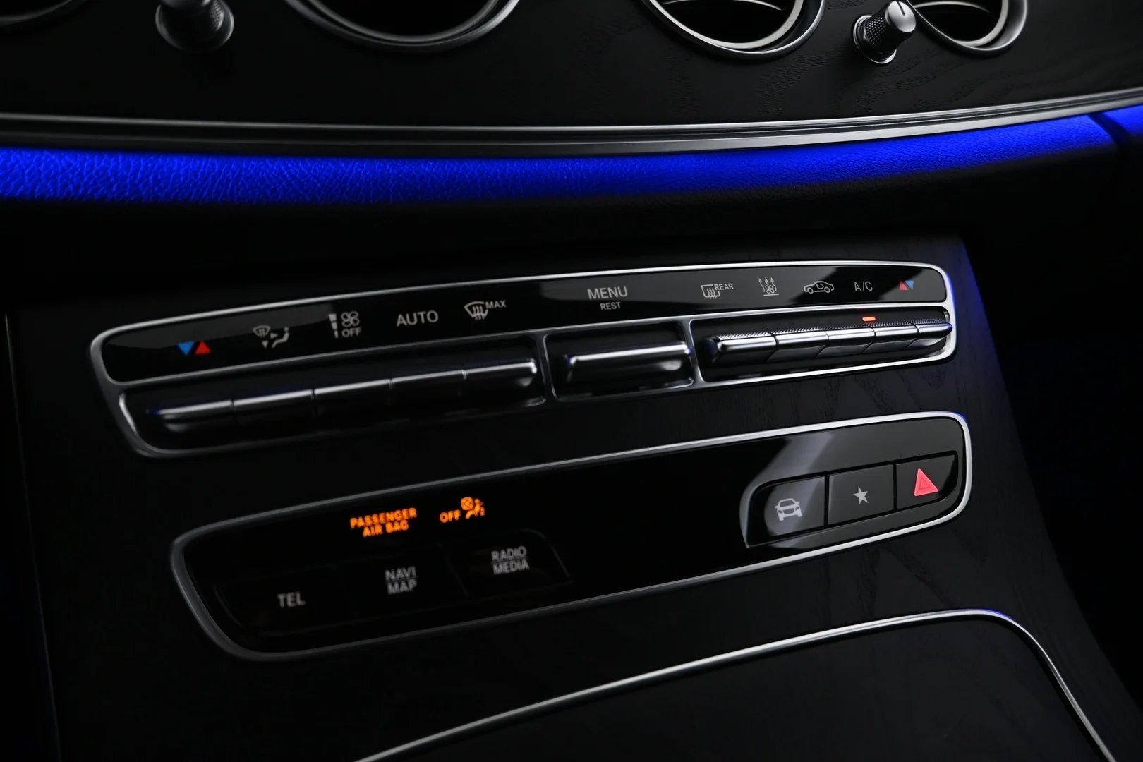 Car Image - 1Zfshb6GMeyatbch5xtbsX