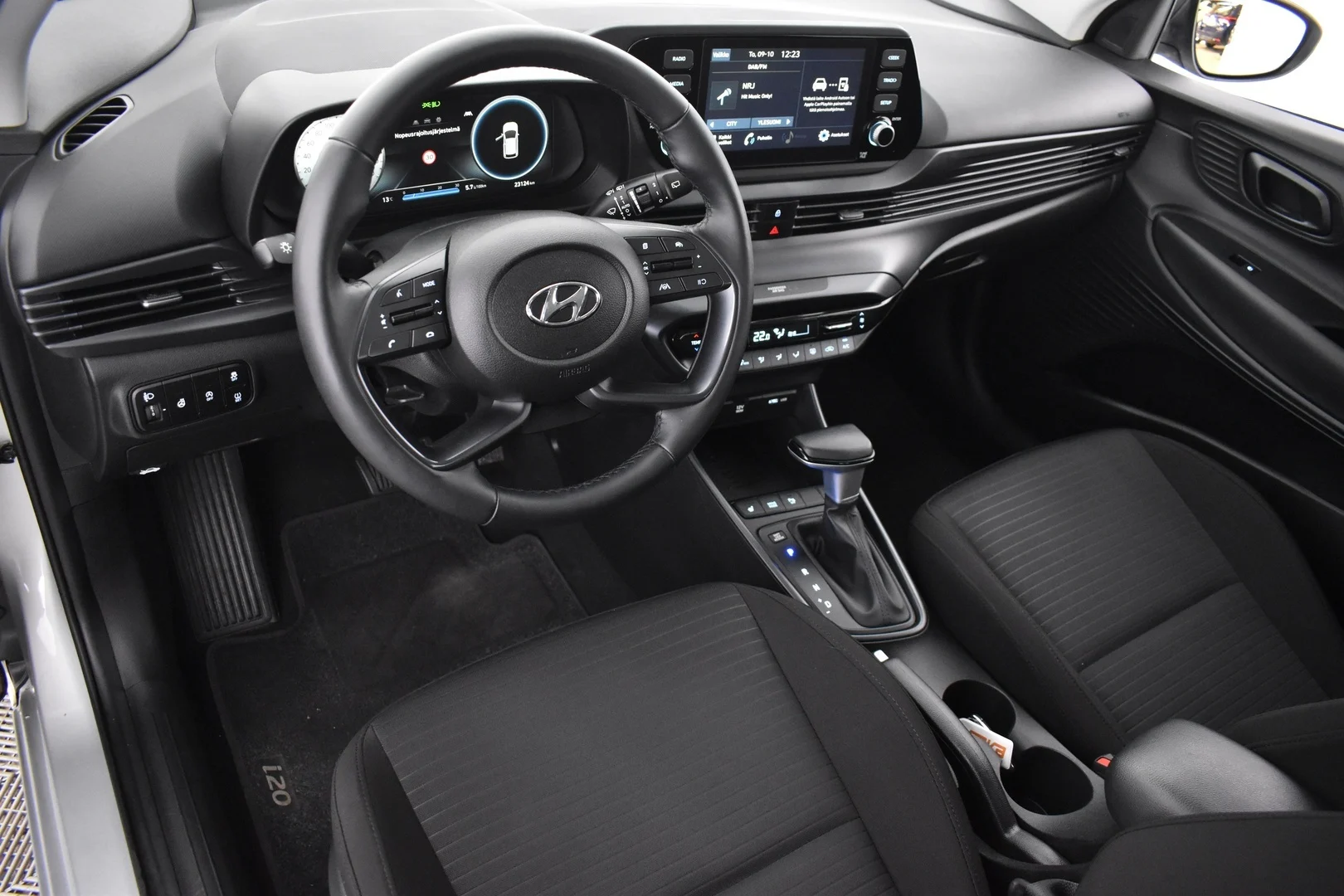 Car Image - 3ZR6OZQDHKlLXrIe598XJj