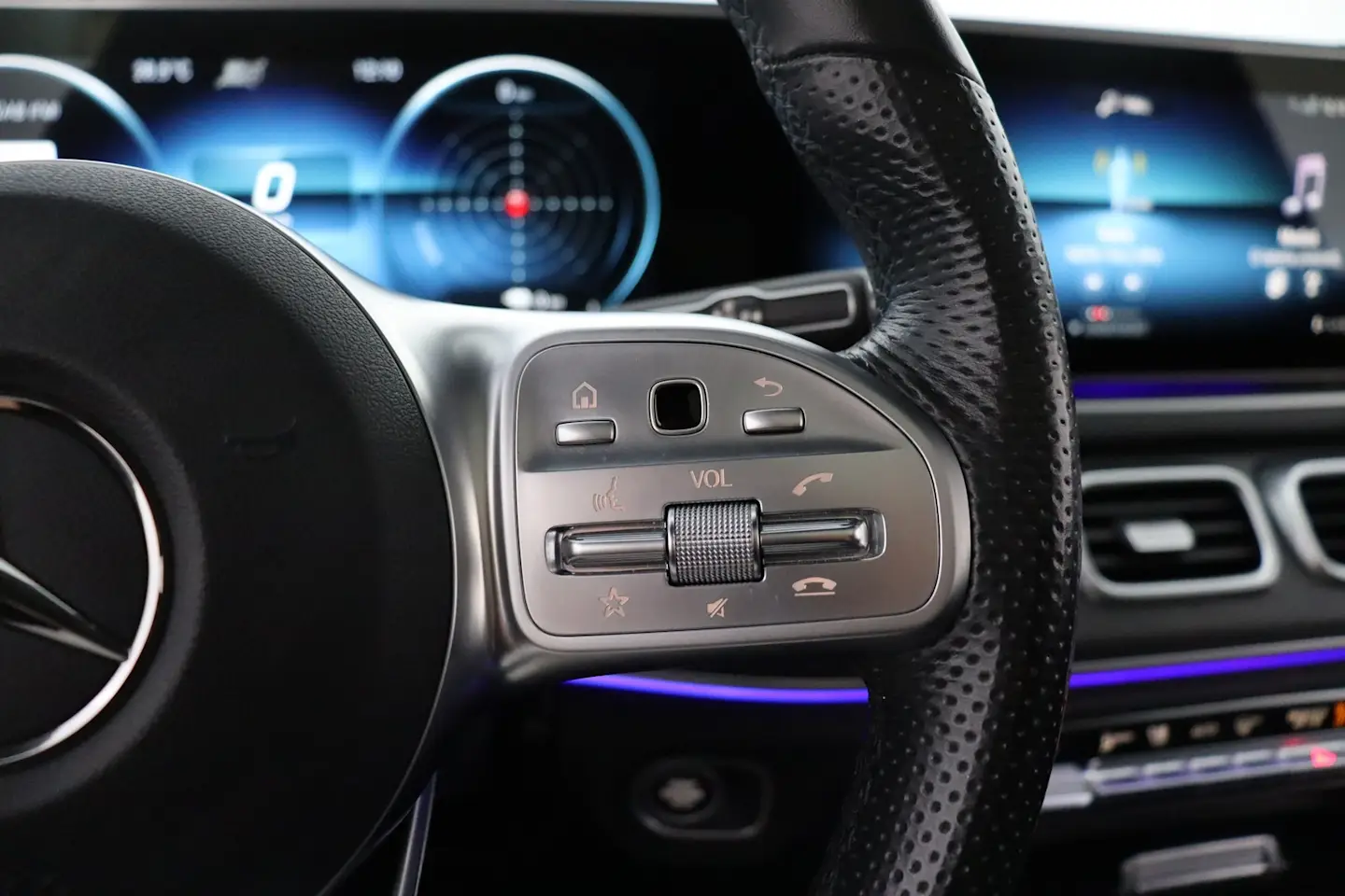 Car Image - 2Cky1F6YdLD34FSpbQ8Nns