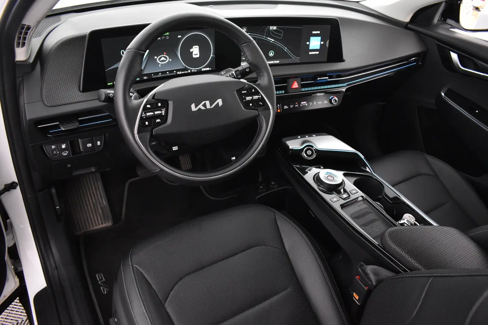 Car Image - 2VW3aPDBCmZc1B8tns5rHx