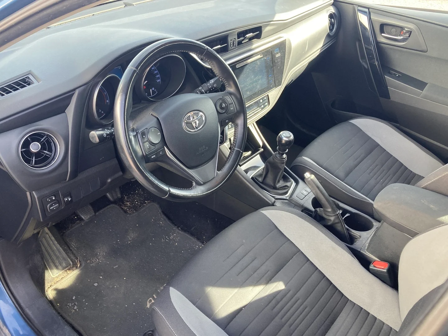 Car Image - iBhKNR9xgENPfDs5qlmtM