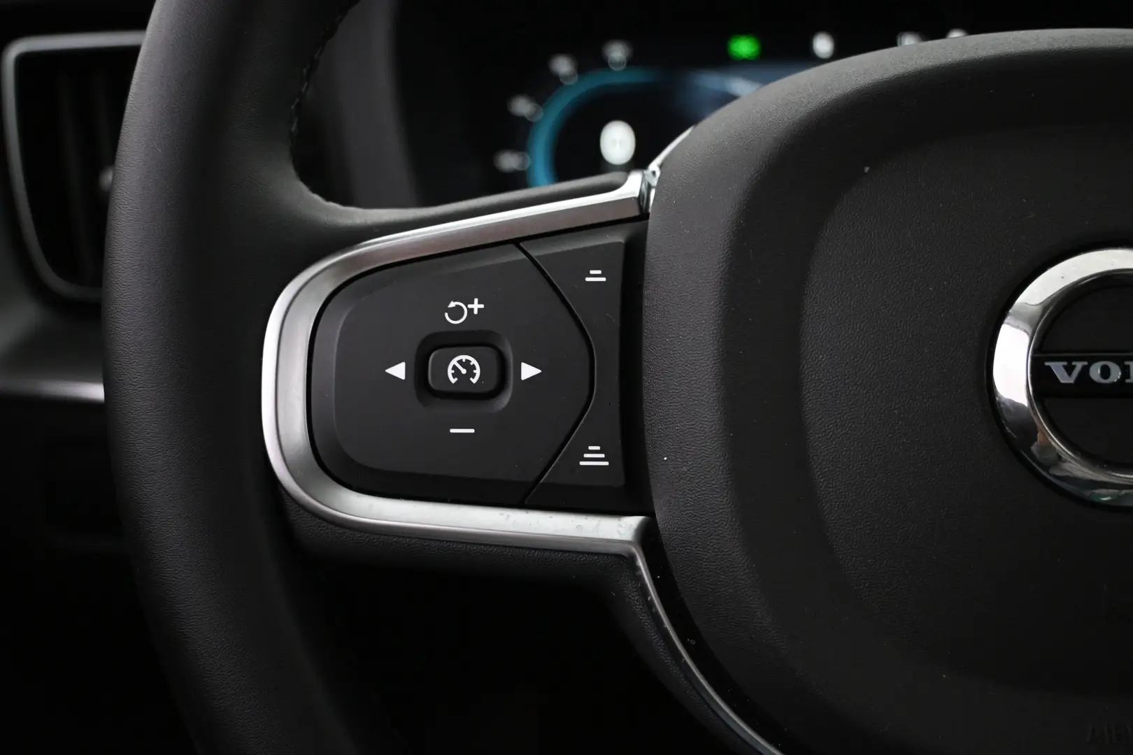 Car Image - iaZ5olY09urj6vPSUCVM4