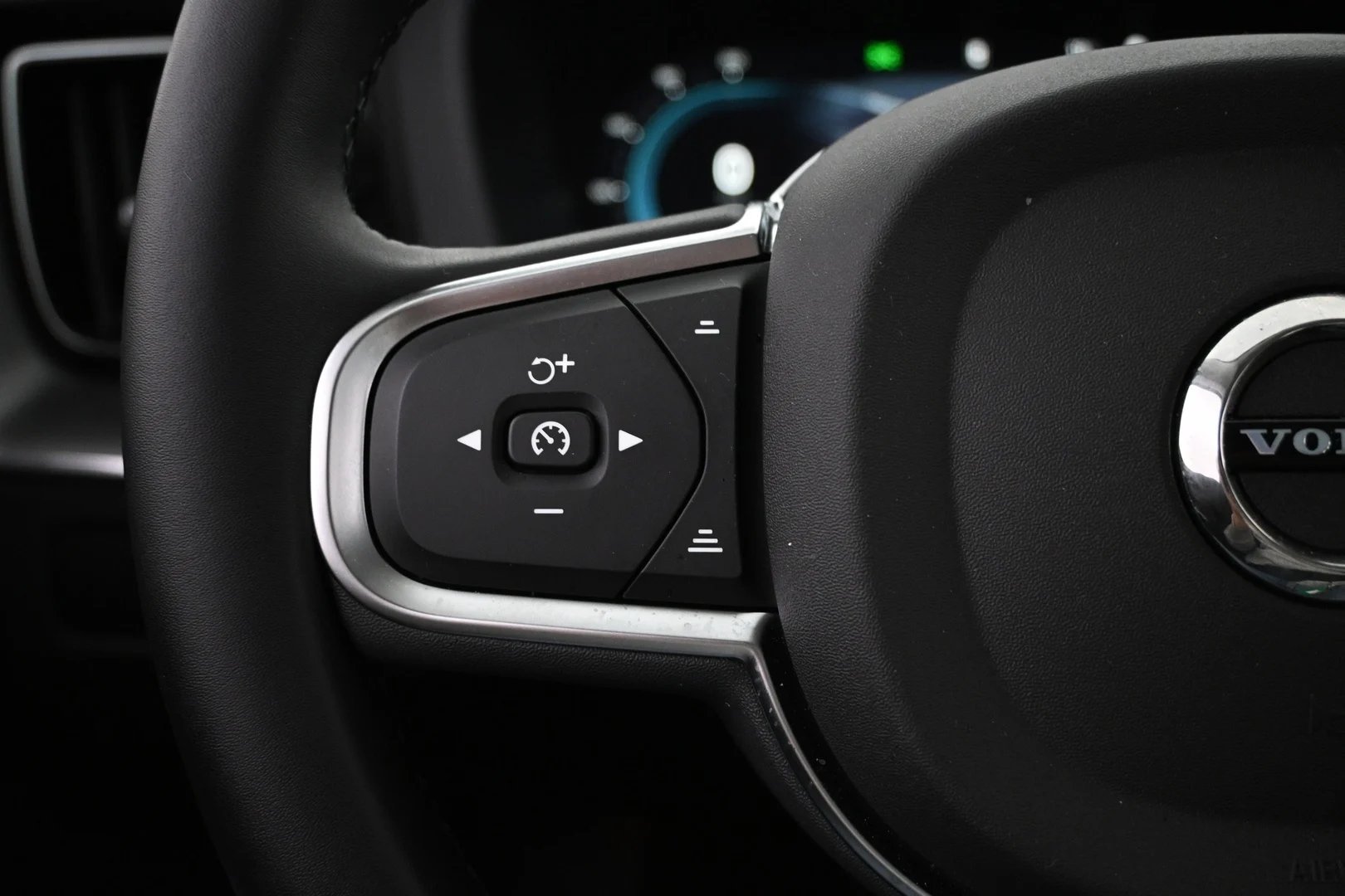 Car Image - iaZ5olY09urj6vPSUCVM4