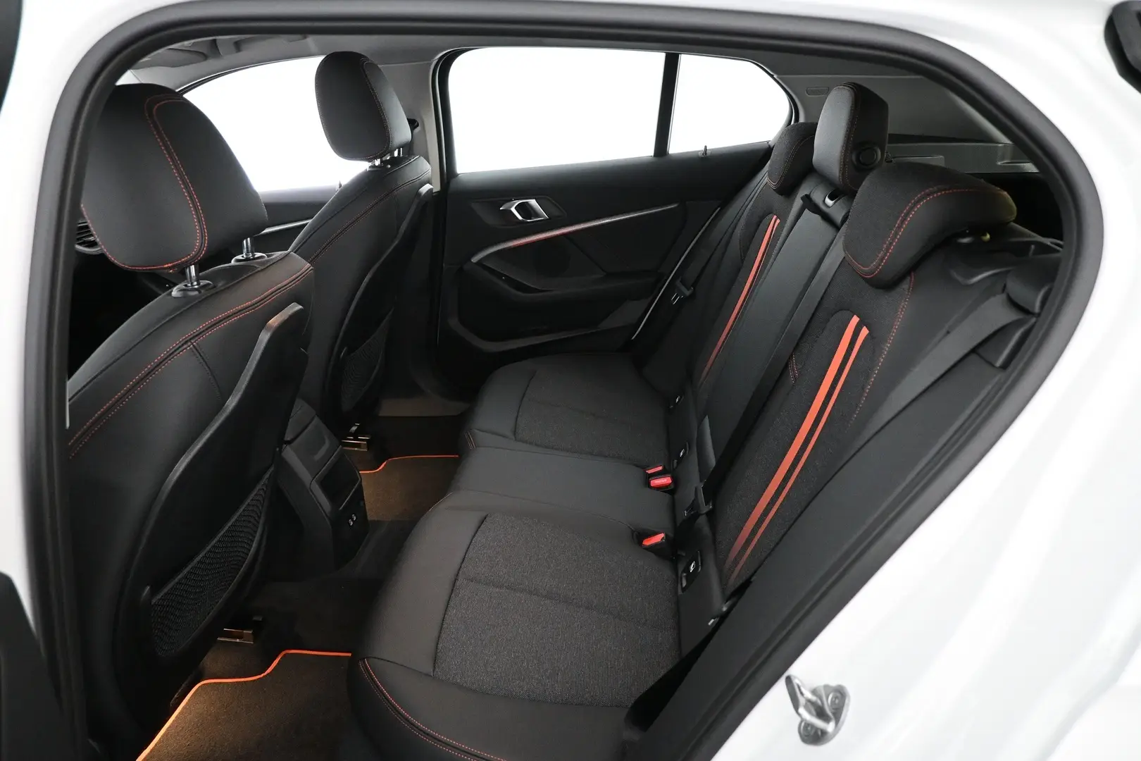Car Image - 6wVluhMxAzH7jCWJsmZ7wN