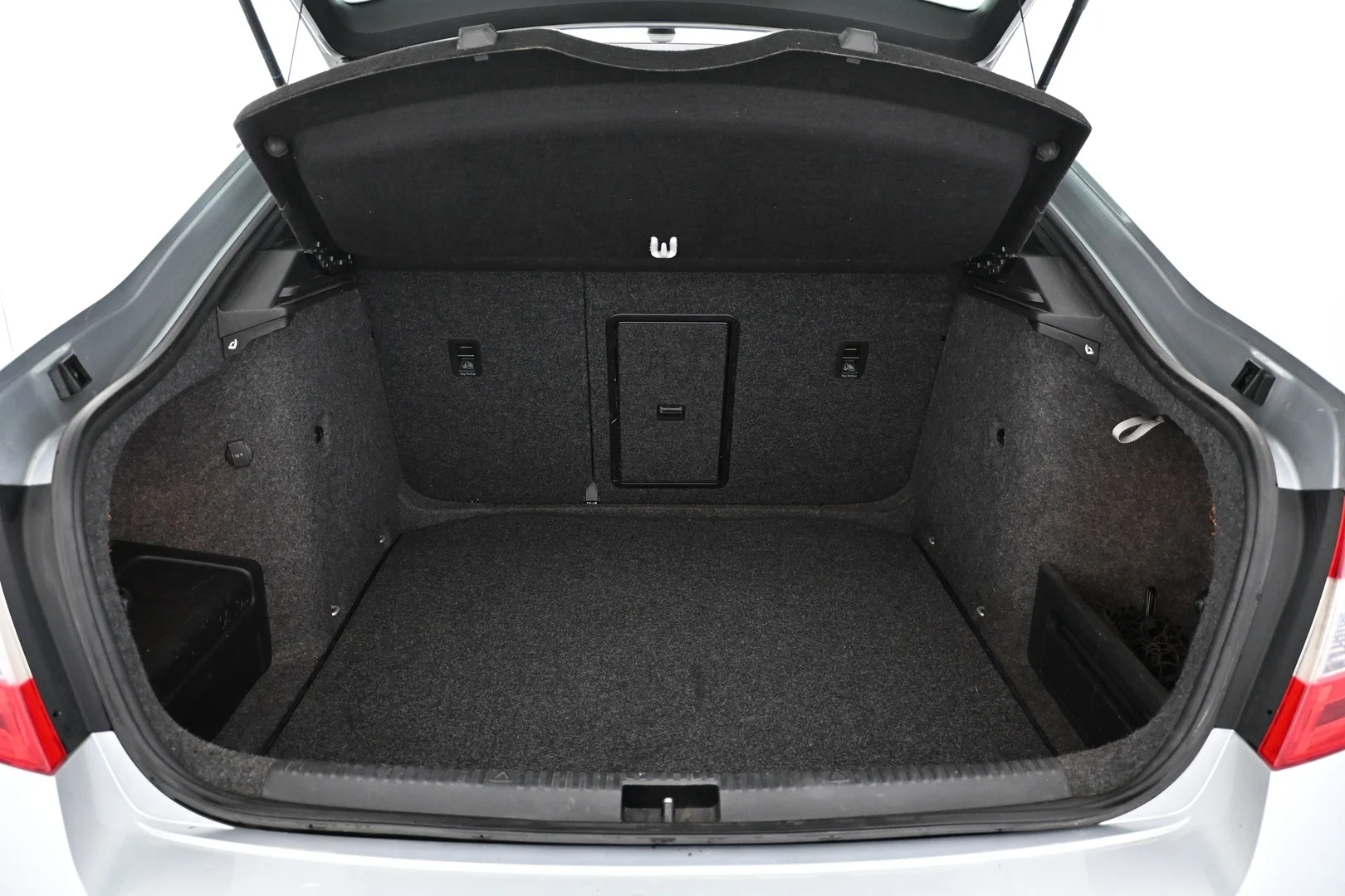 Car Image - 1UXpgKhq8fJFtiT3jXis50