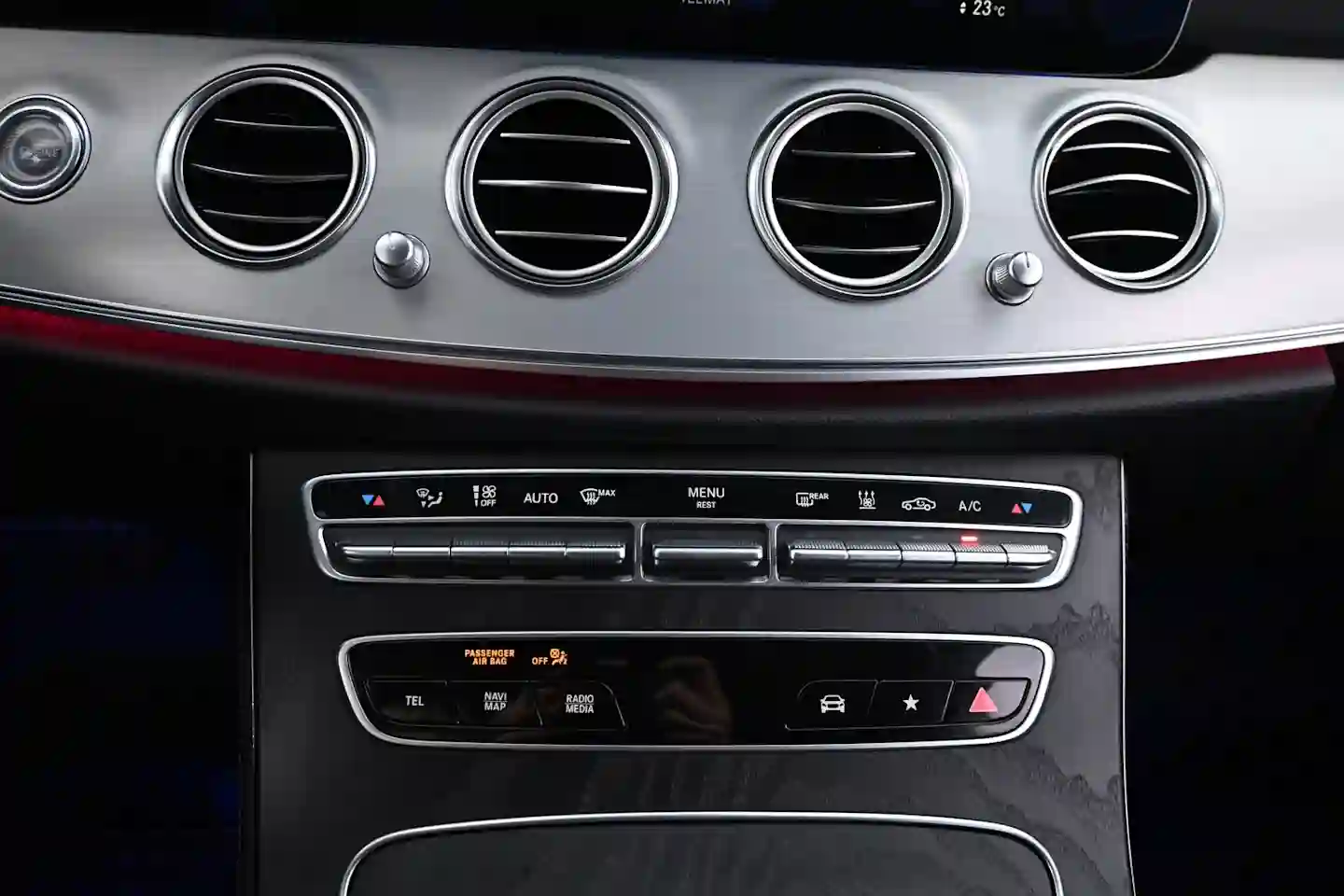 Car Image - 1Tp01wxWt1YV1JjE8mKjEw
