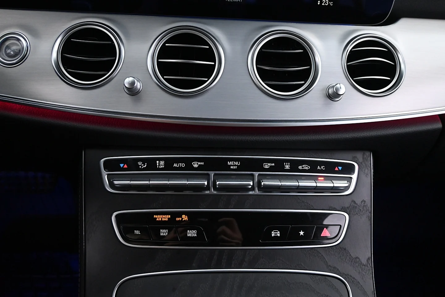 Car Image - 1Tp01wxWt1YV1JjE8mKjEw