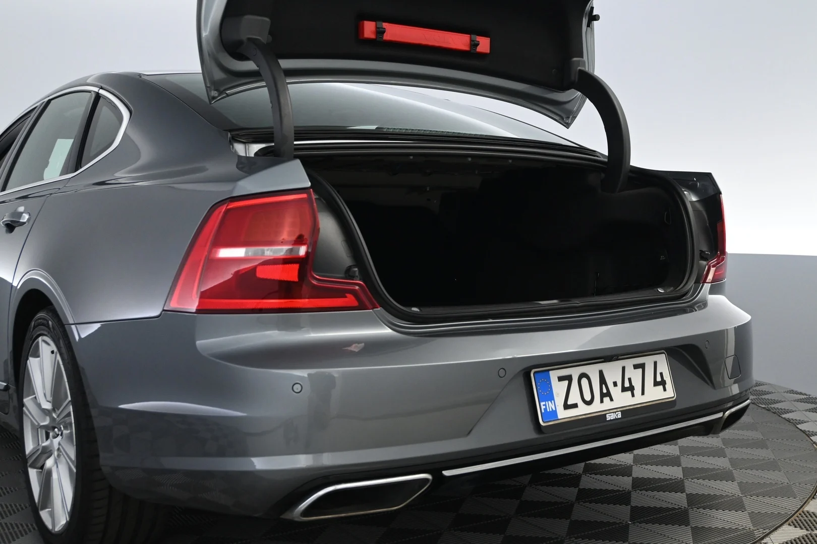 Car Image - 5DTejpL3JwOtiHk8k9vSuO