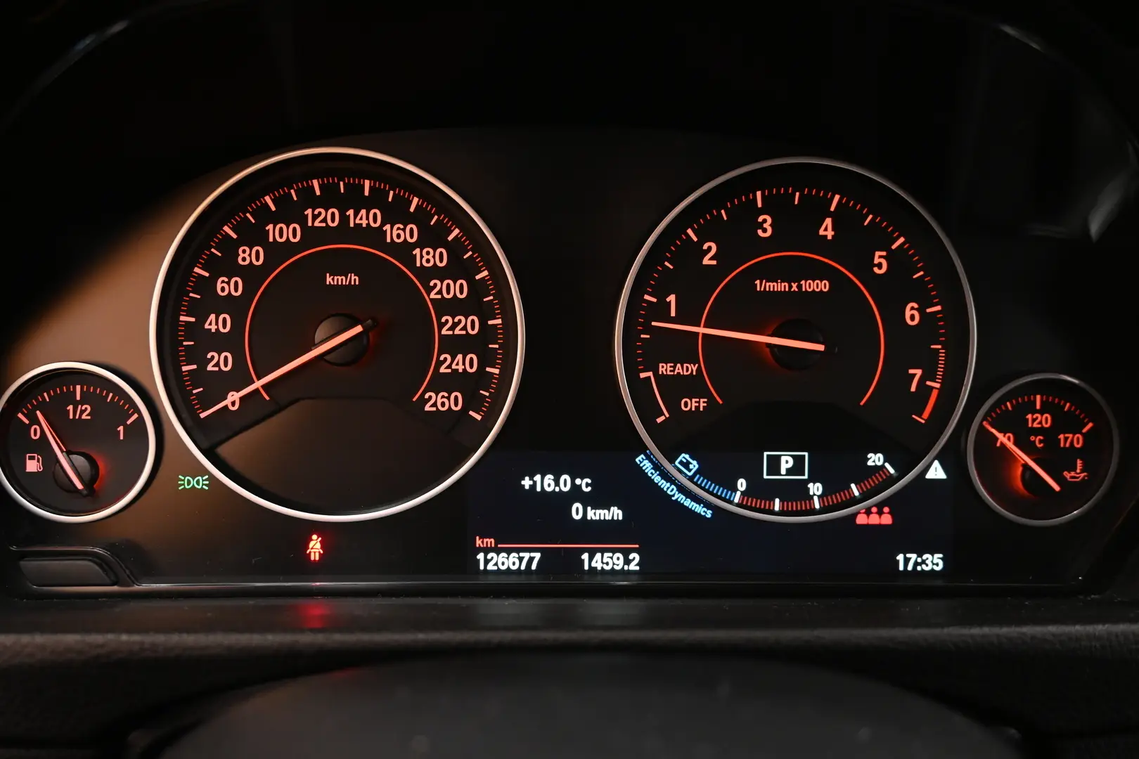 Car Image - 2hk04wf8gkFAzkGKnn7iHJ