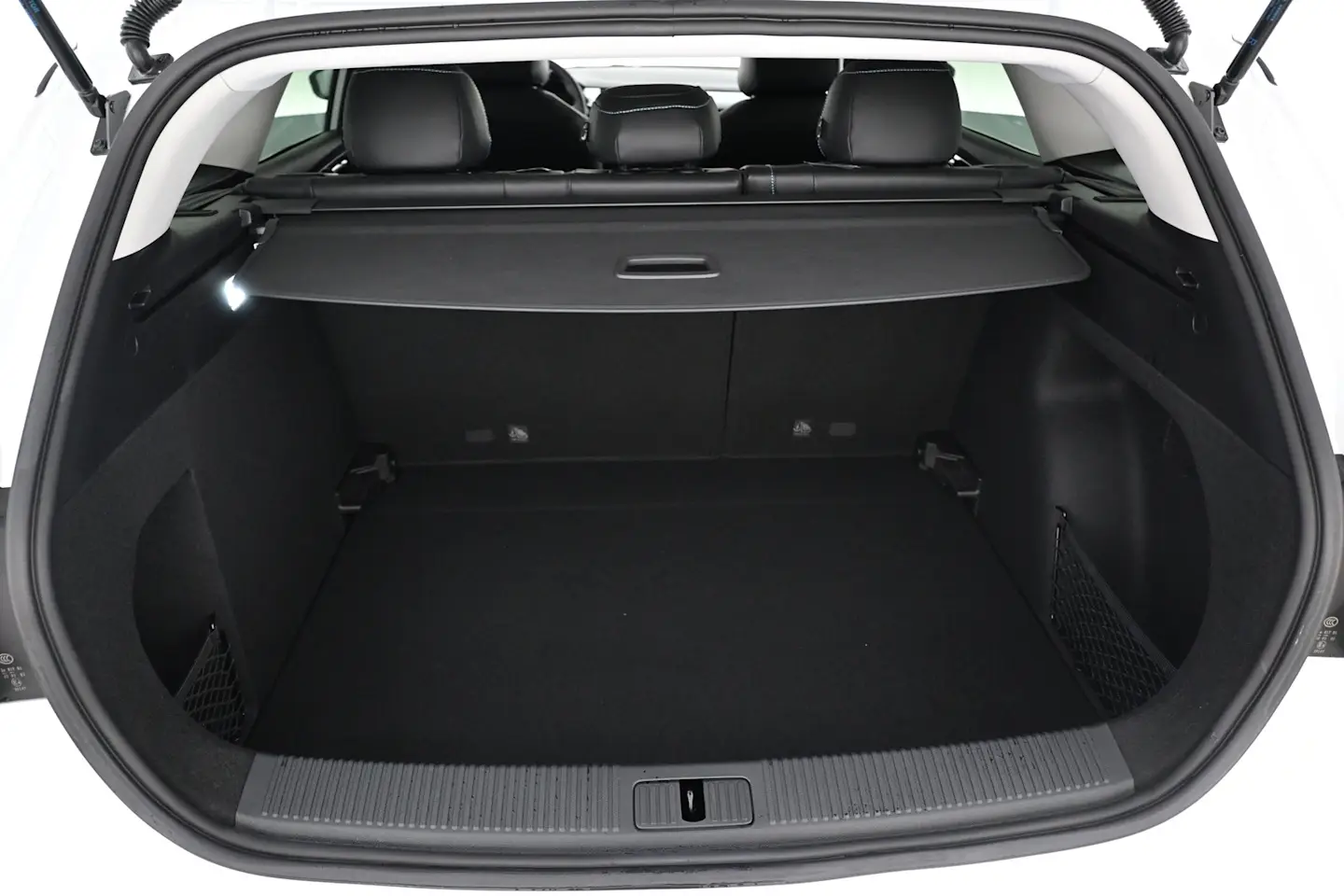 Car Image - 3ep1j7HUc3a6TjGtDh9c3I