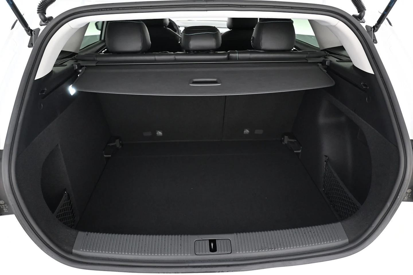 Car Image - 3ep1j7HUc3a6TjGtDh9c3I