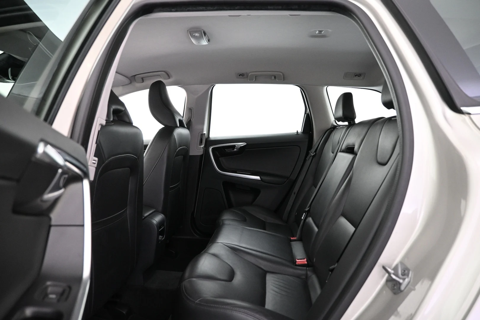 Car Image - 3CAUhooY5KnxC02QhsbC51