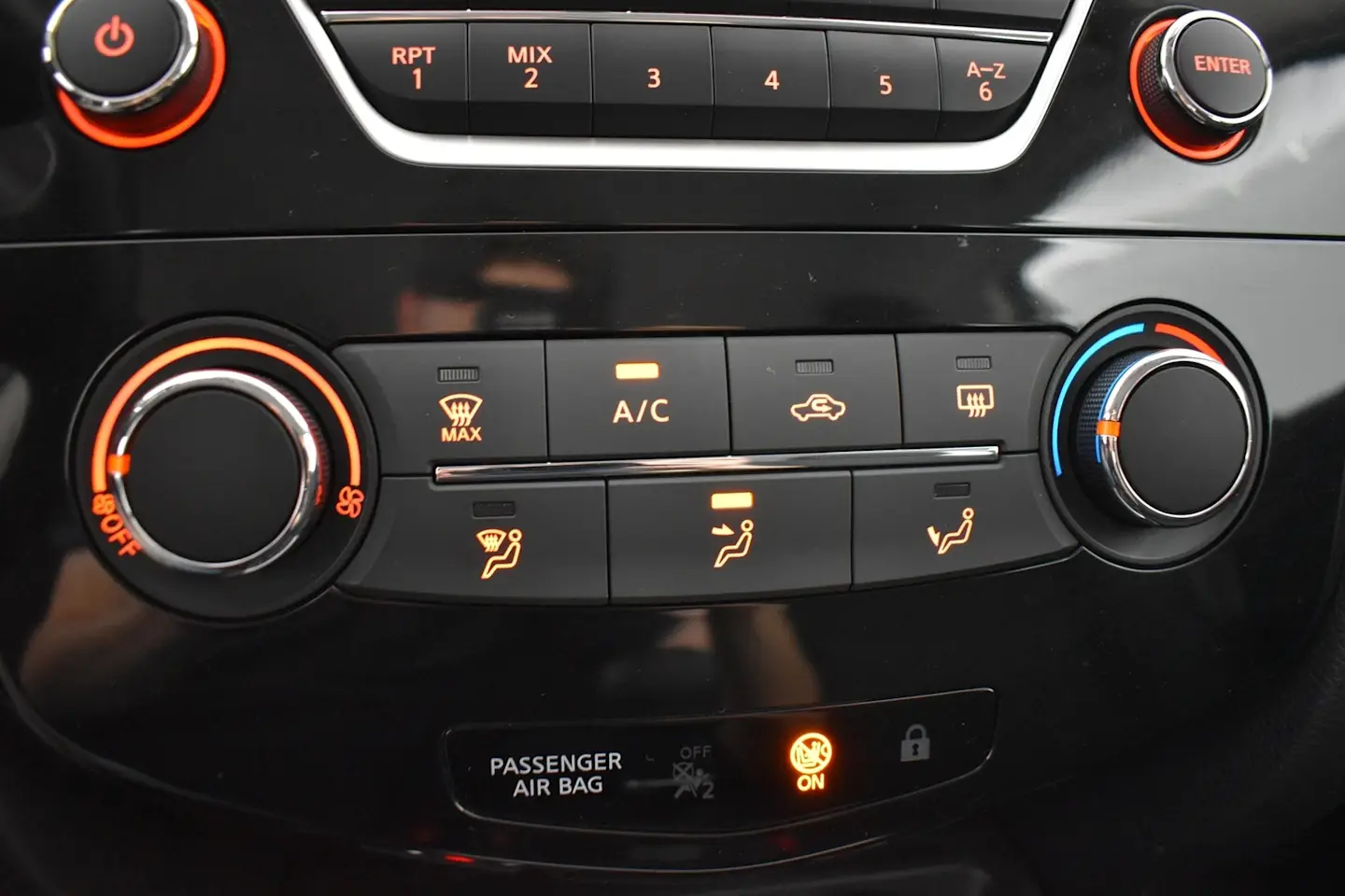 Car Image - 3GIb8z0Vmgap7Bqx1m8XQJ