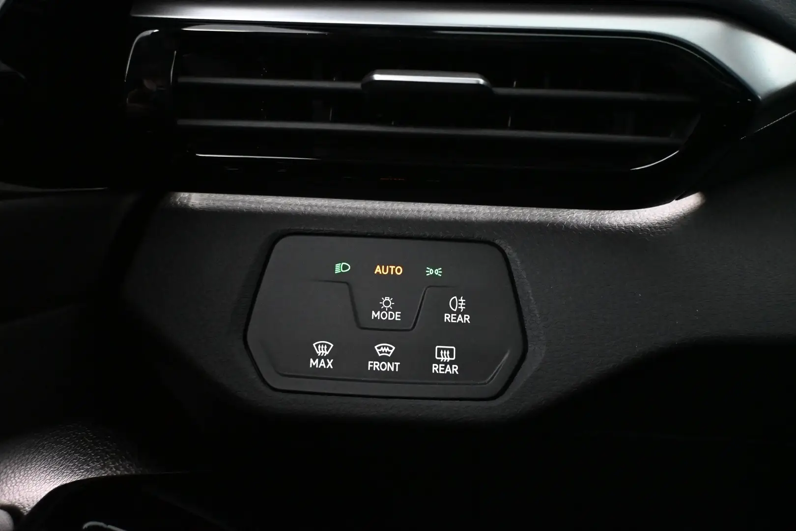 Car Image - IifRfHcYhJgsNF1g8aOOQ