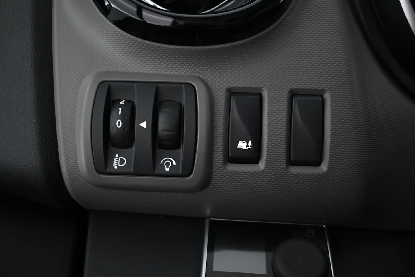Car Image - 7yhX7HdyG0f0qEbLtIqBFL