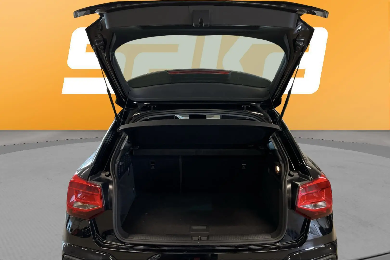 Car Image - 5eiHw89qvPjV2UumczQ2ye