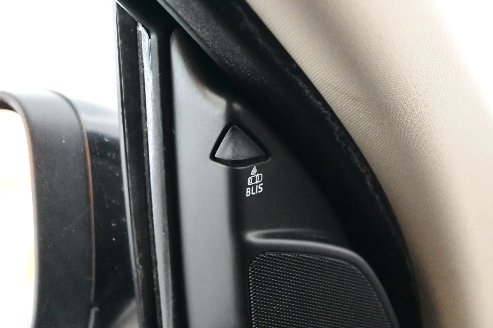 Car Image - 6MXRSp7n7U5u8aNdIeBEb2