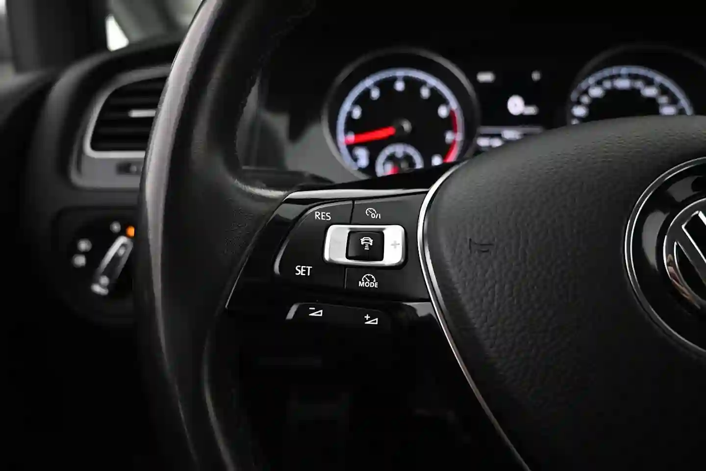 Car Image - 25F1wcQERt45FVvintyCaU