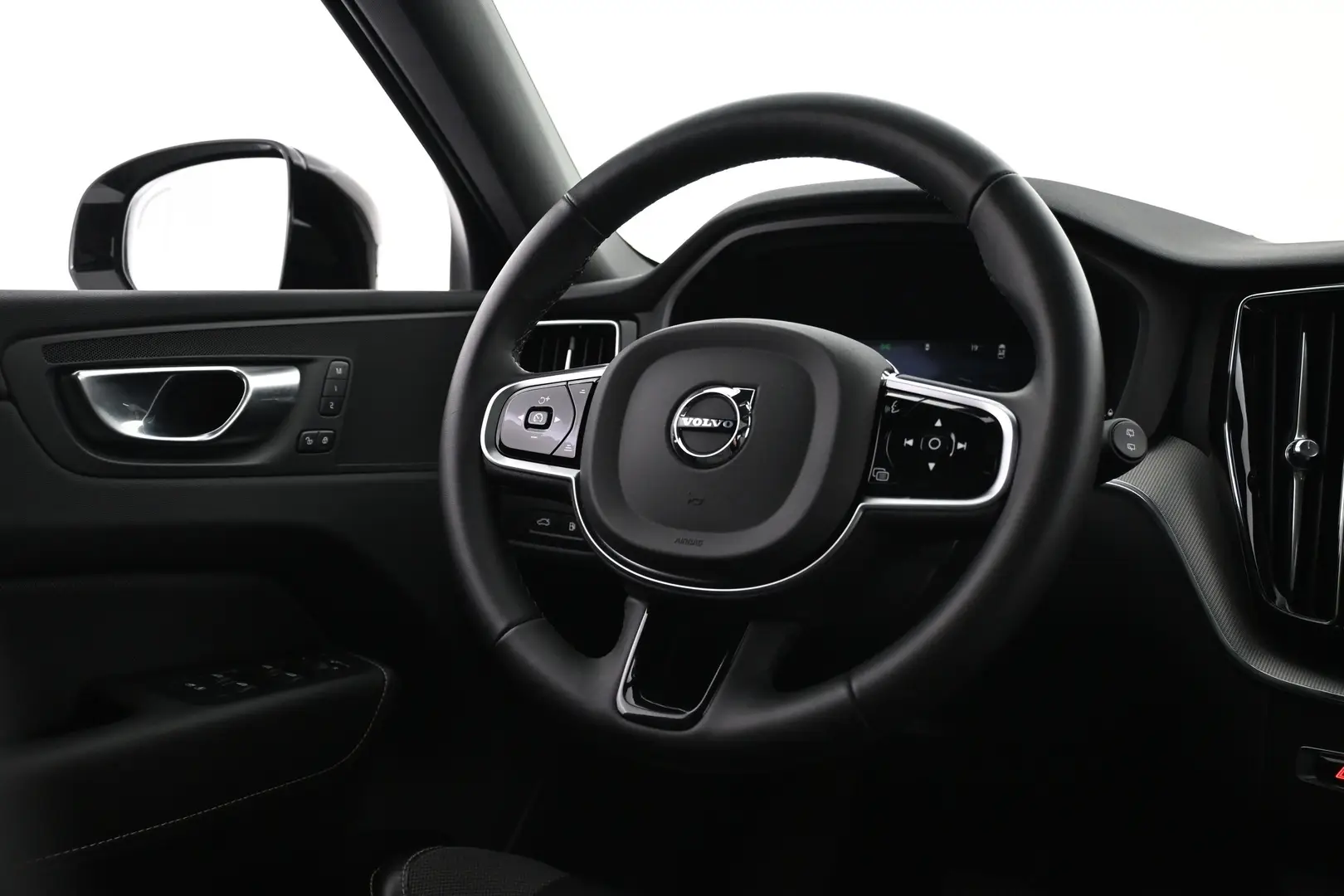 Car Image - 3F3bcpxmFnjolCL2mA46uL