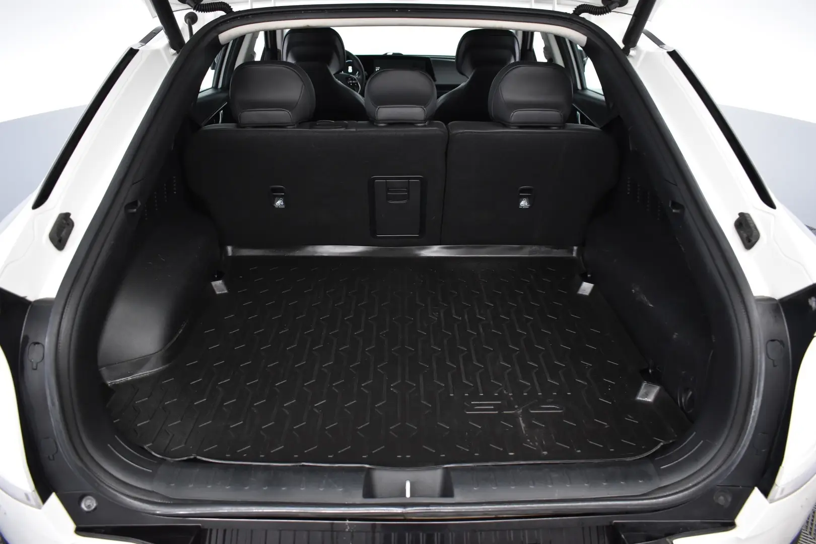 Car Image - 2VW3aPDBCmZc1B8tns5rHx