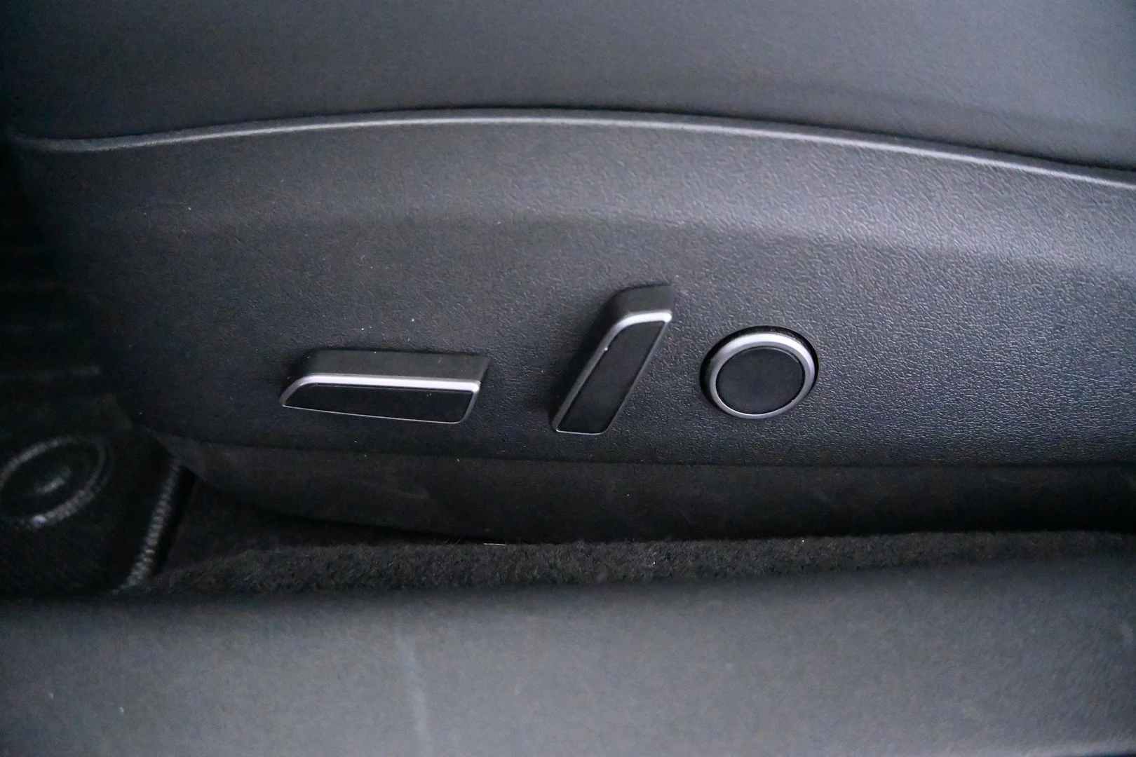 Car Image - iJLOWeU77UOw72nc9V6Bw