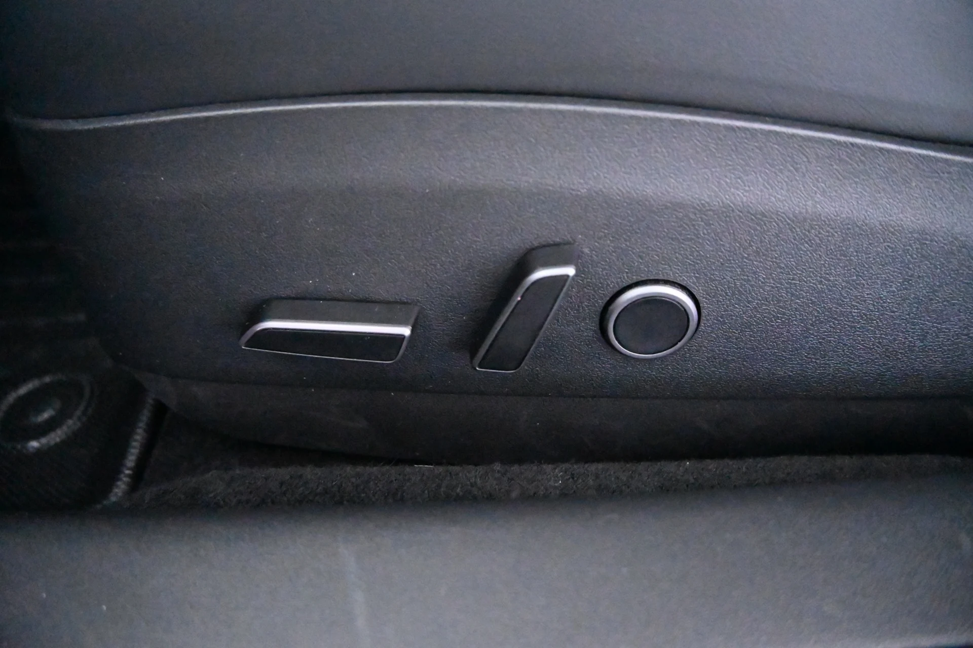 Car Image - iJLOWeU77UOw72nc9V6Bw