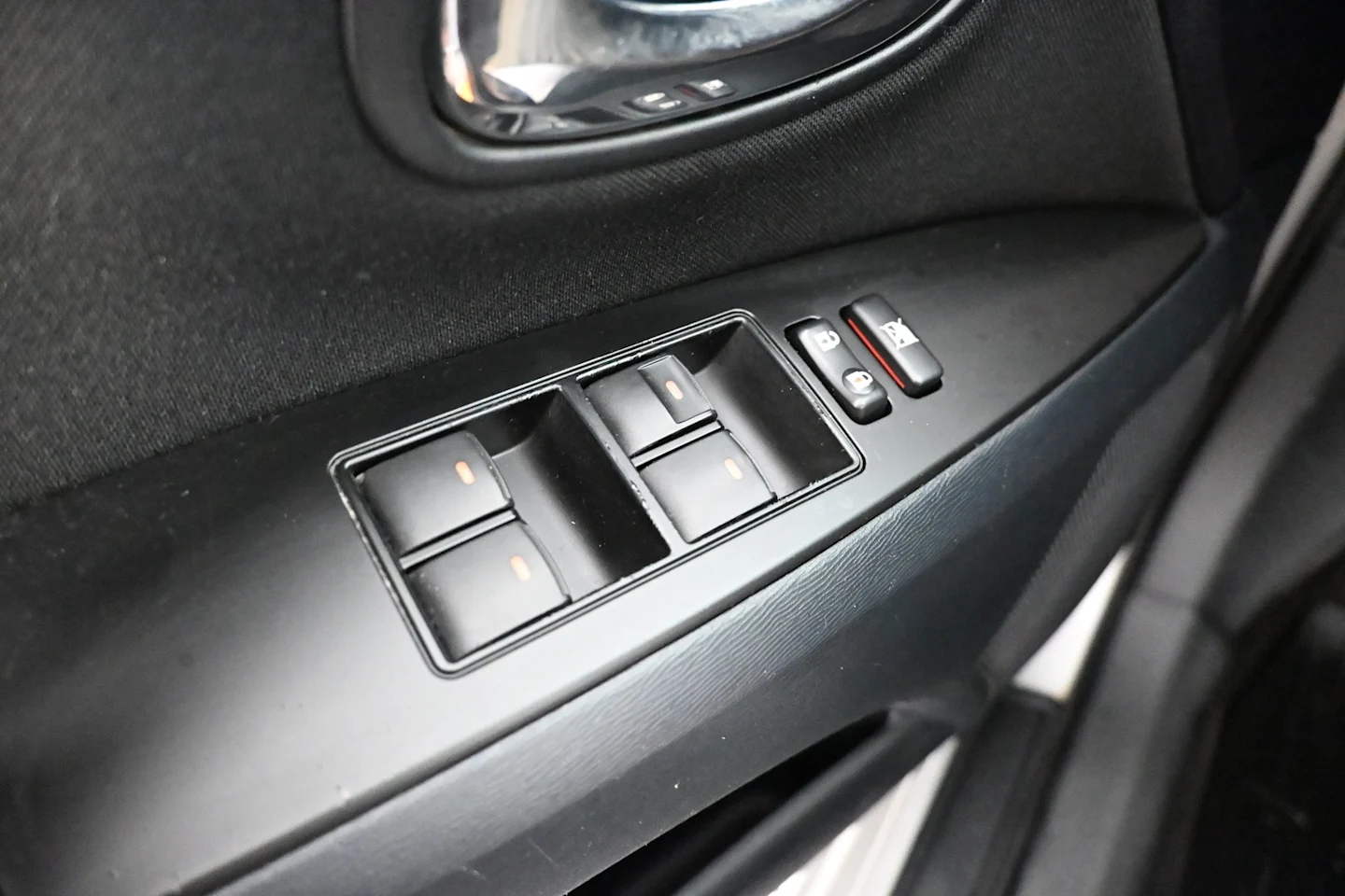 Car Image - 6FsD9h0852Xc6EBlCSSSan