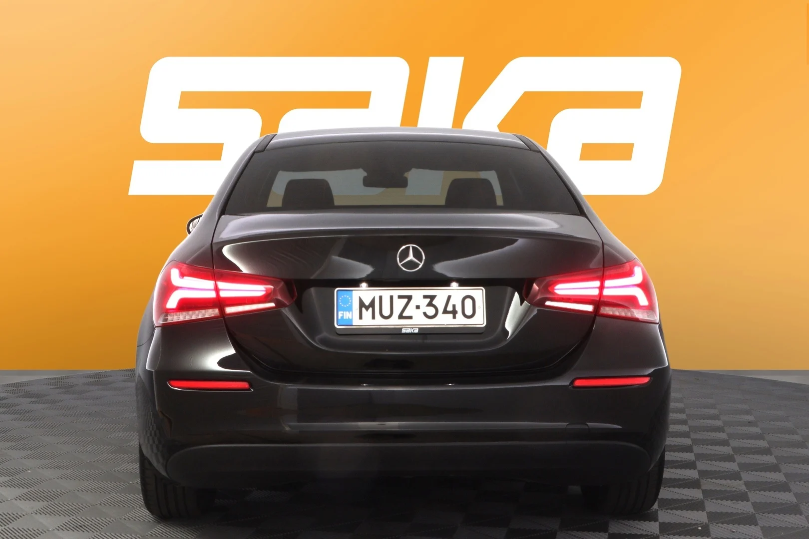 Car Image - hrM2KJwRO1xD3bVzeC21L